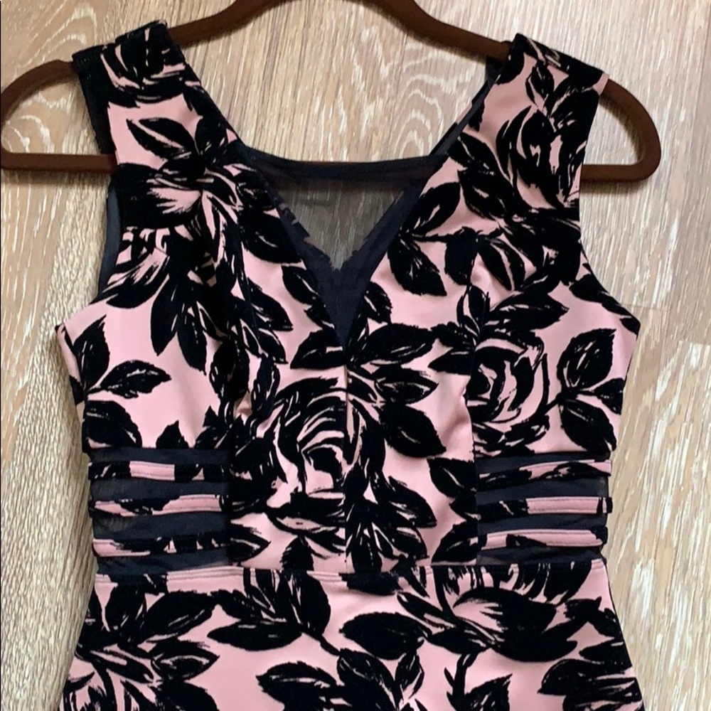 Dress - Picture 2 of 5